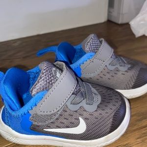 Nike toddler shoes